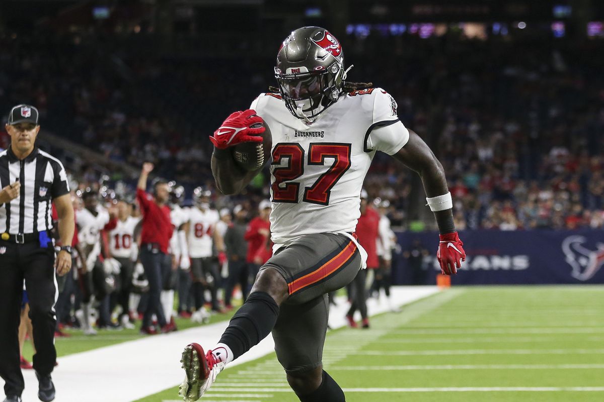 Fantasy Football Waiver Wire: Week 16