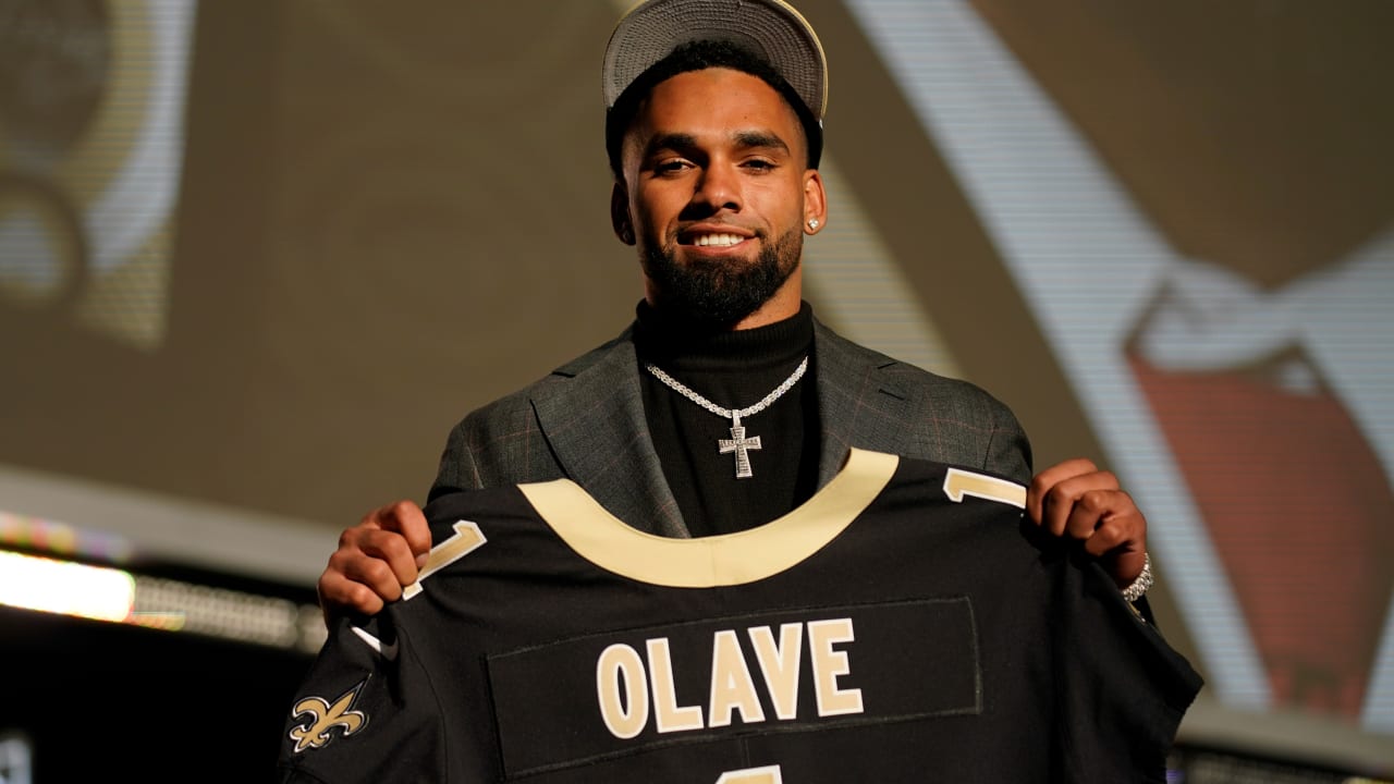 PFF on X: Chris Olave in a Saints jersey ⚜️ The Saints WR room is DEEP 