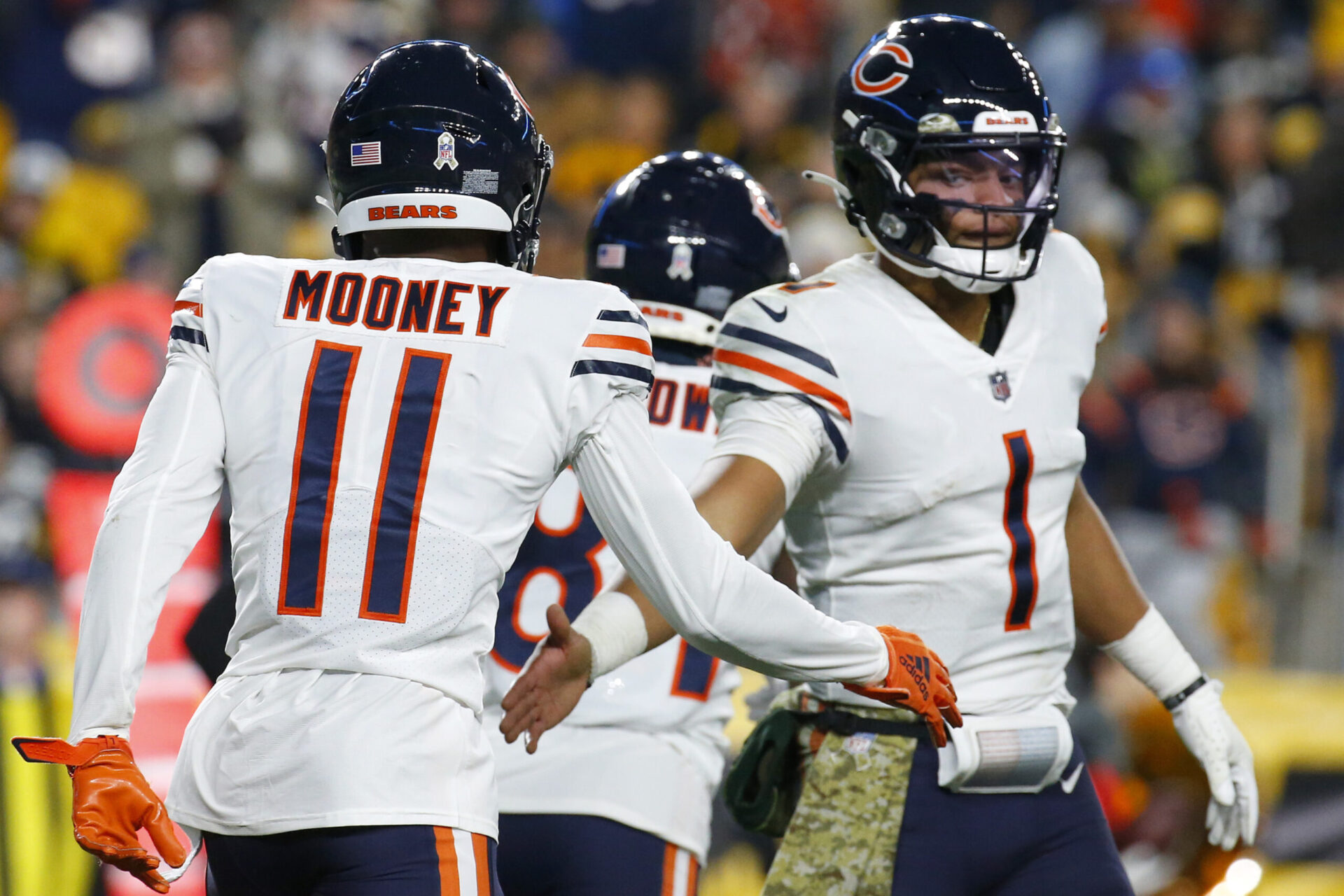 Darnell Mooney player prop bets for Bears vs. Lions