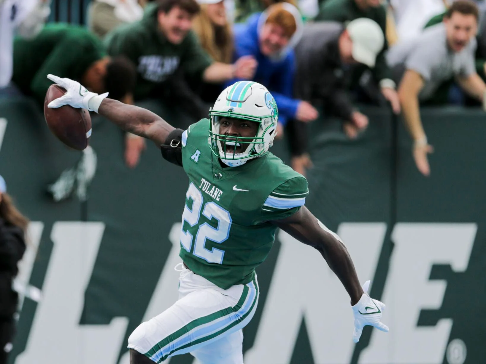 Titans Select Tulane RB Tyjae Spears in the Third Round of Friday's NFL  Draft