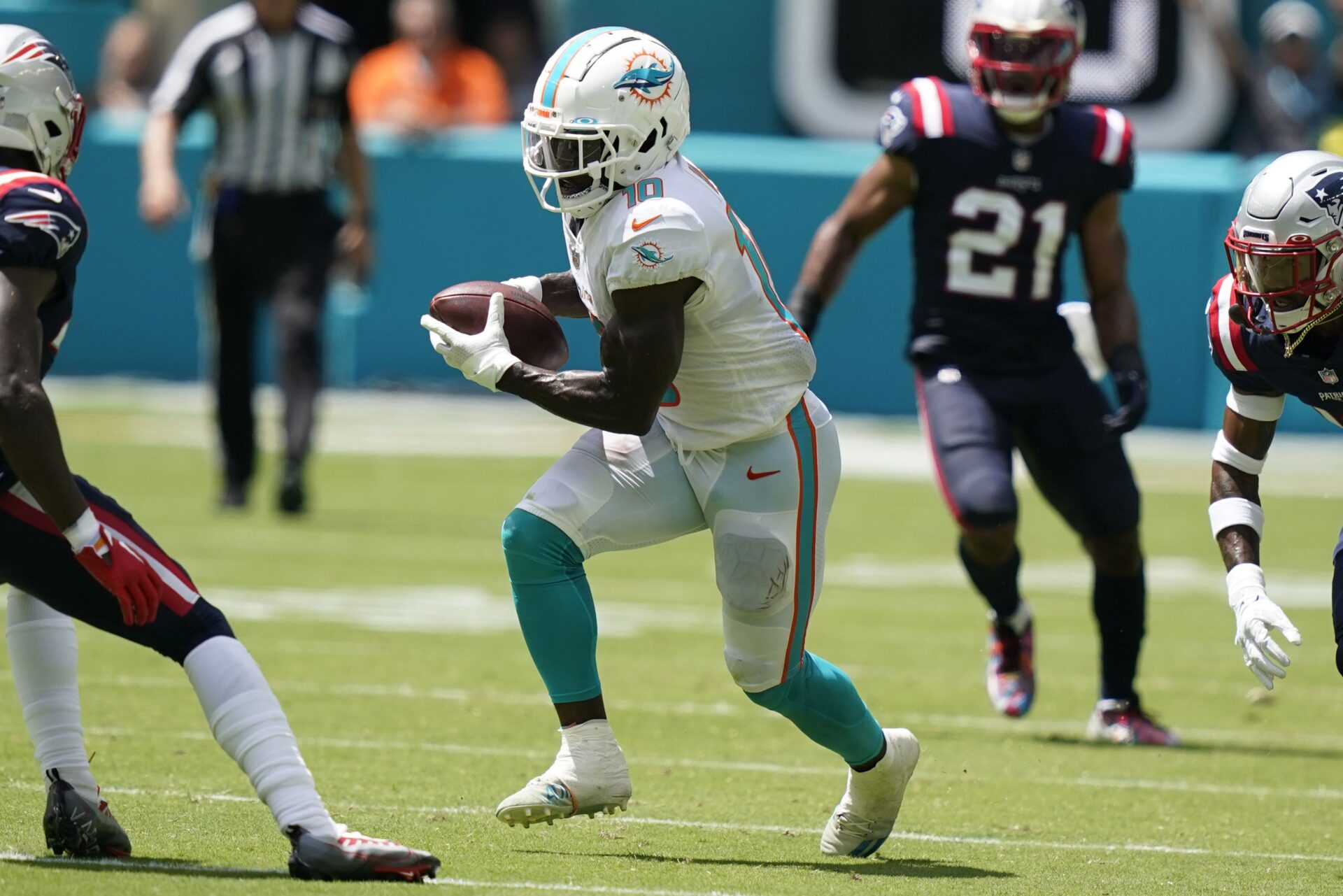 First look: WR Tyreek Hill in Miami Dolphins uniform in 'Madden