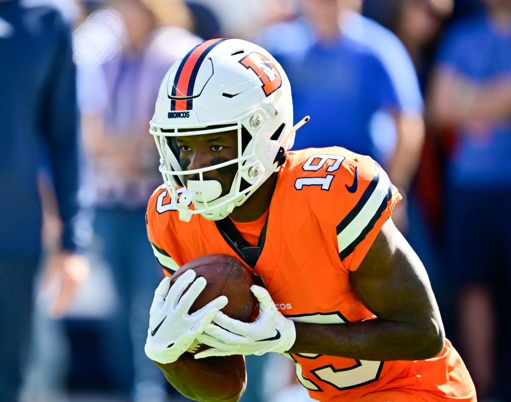 5 Wide Receivers to Stash in Dynasty Football Leagues