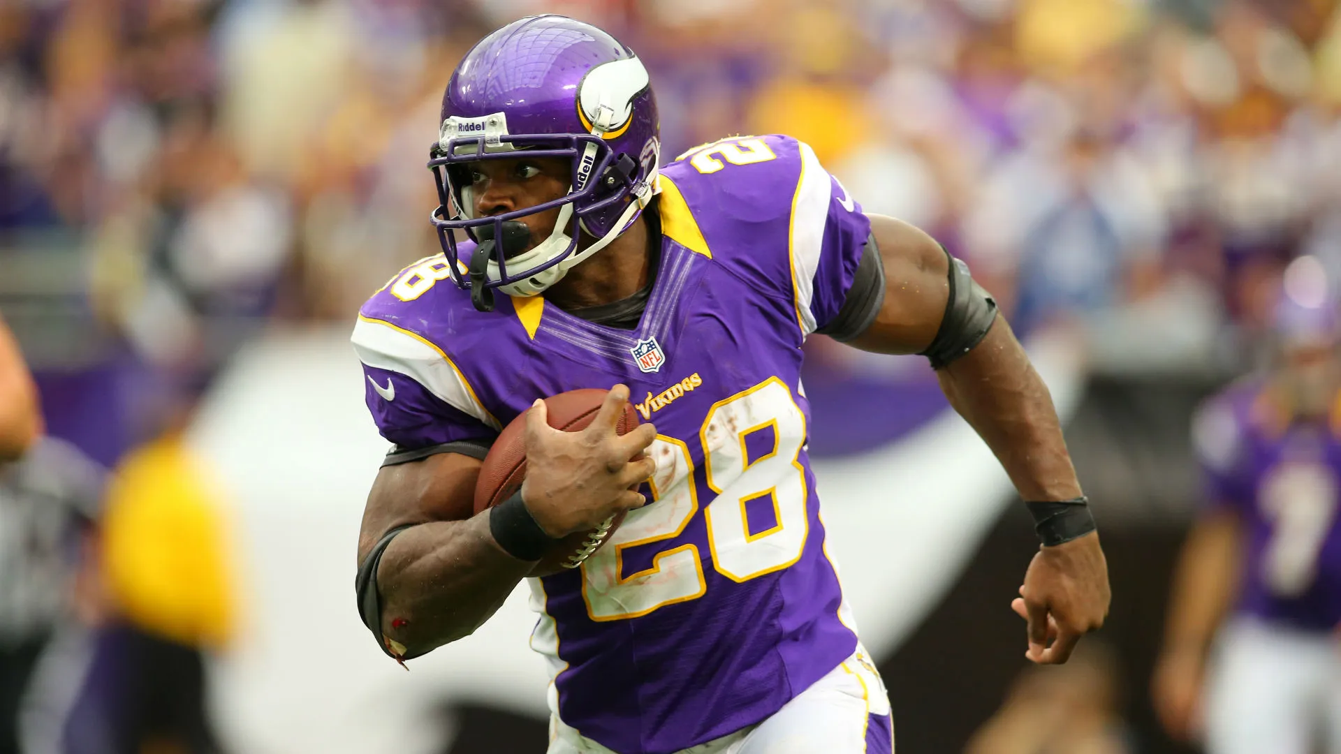 The Top 10 NFL Running Backs of All Time June 7, 2024